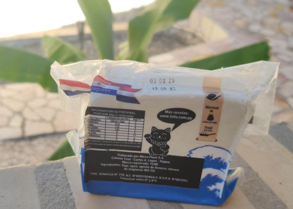 Tofu_natural_300g.jpg
