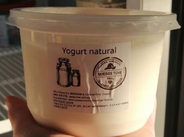 Joghurt_natural_TCHE.jpg